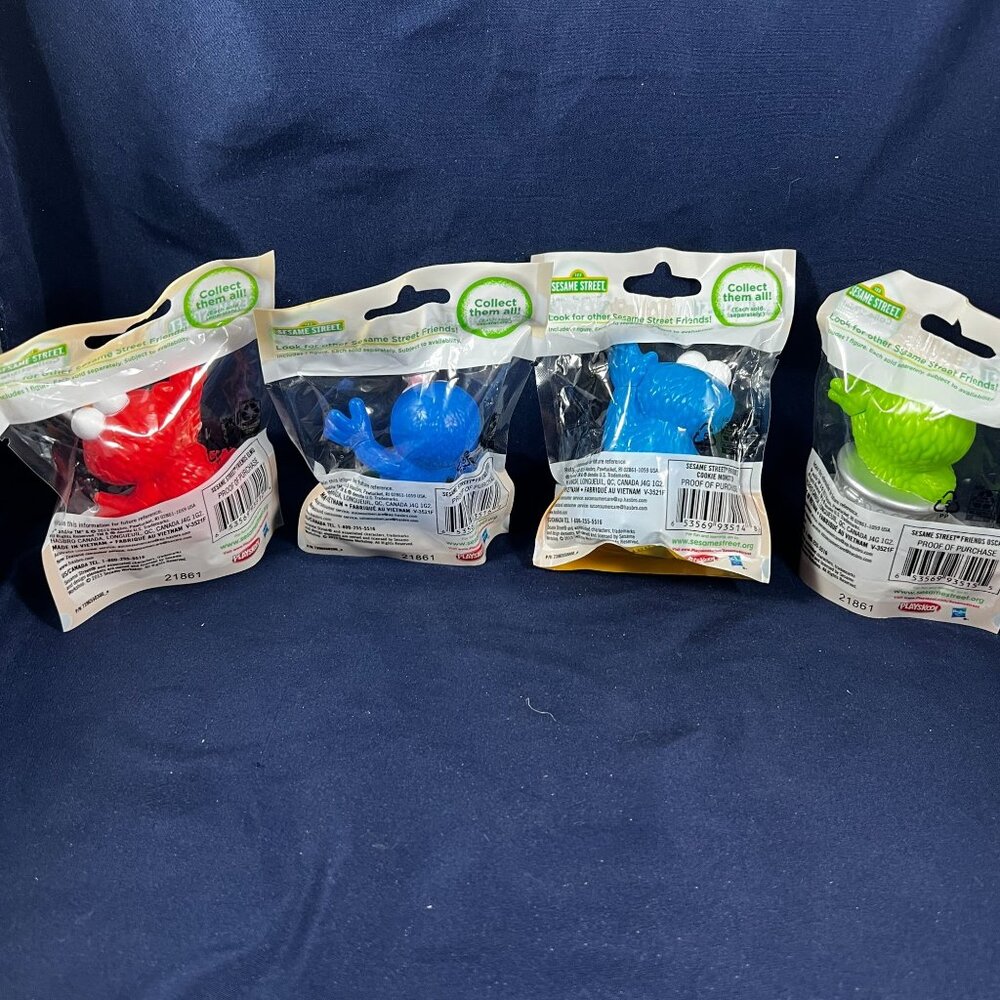 NWT PlaySkool Sesame Street Friends Figures Set Of 4 Elmo Cookie Monster Oscar G - Picture 2 of 2